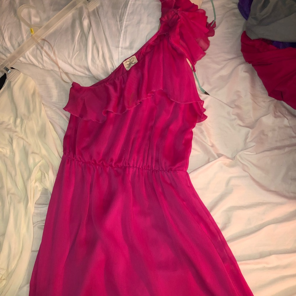 One shoulder hot pink dress